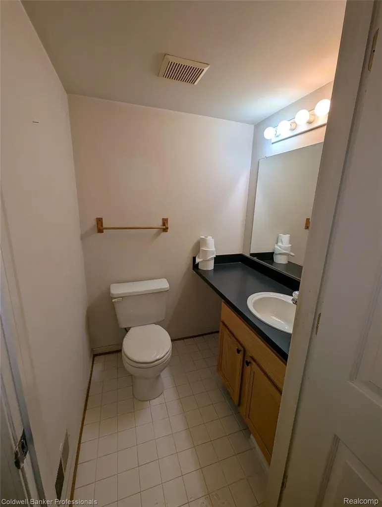 7896 Rivergate Drive Westland City MI 48185