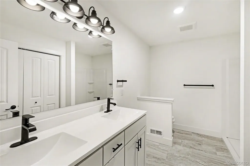 7294 River Rock Drive Davison Township MI 48423