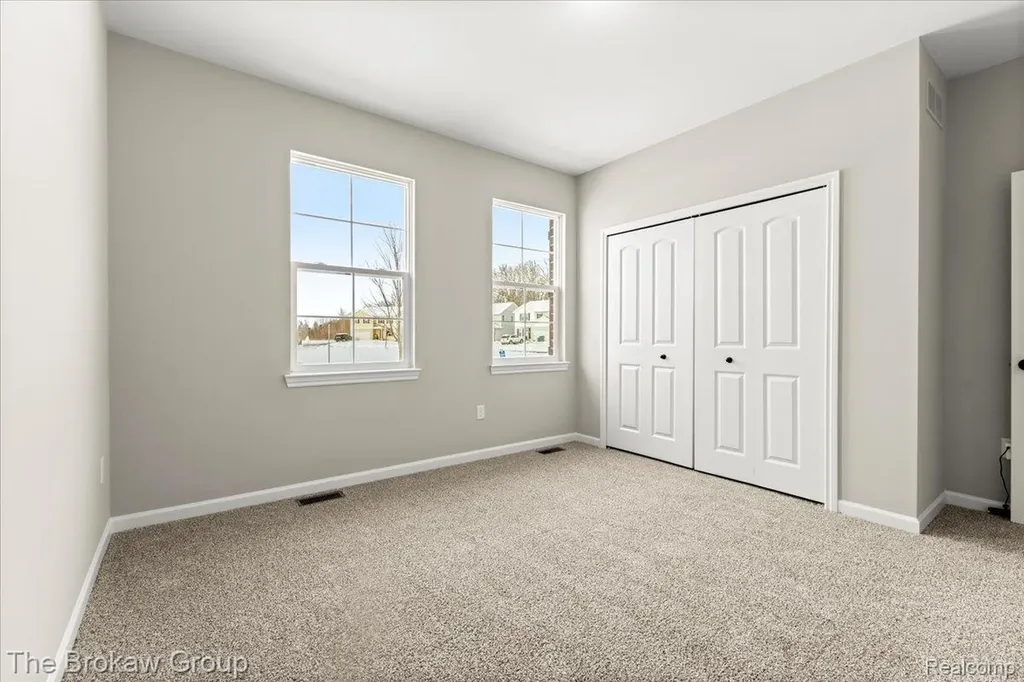 1435 Luxington Drive Lapeer City MI 48446