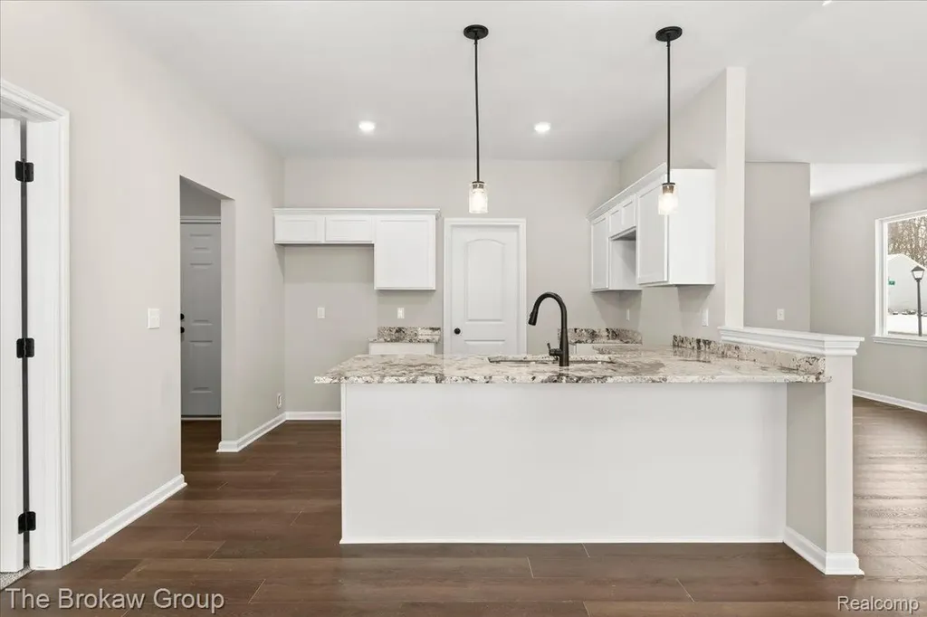 1435 Luxington Drive Lapeer City MI 48446