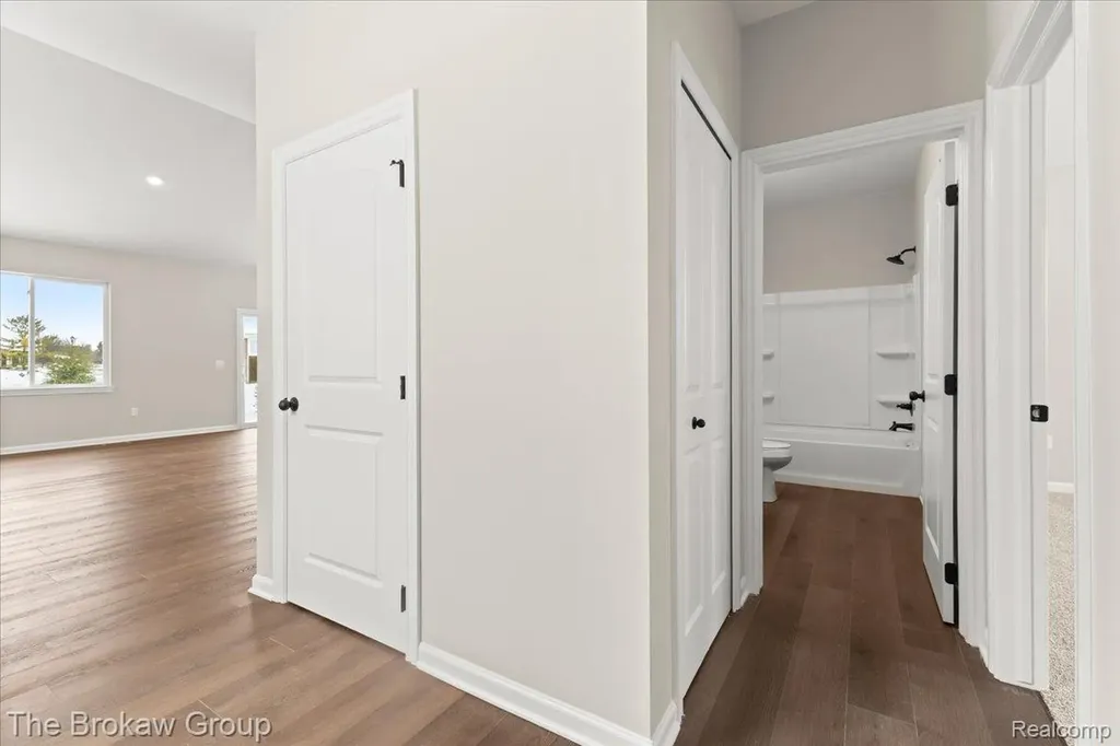 1435 Luxington Drive Lapeer City MI 48446