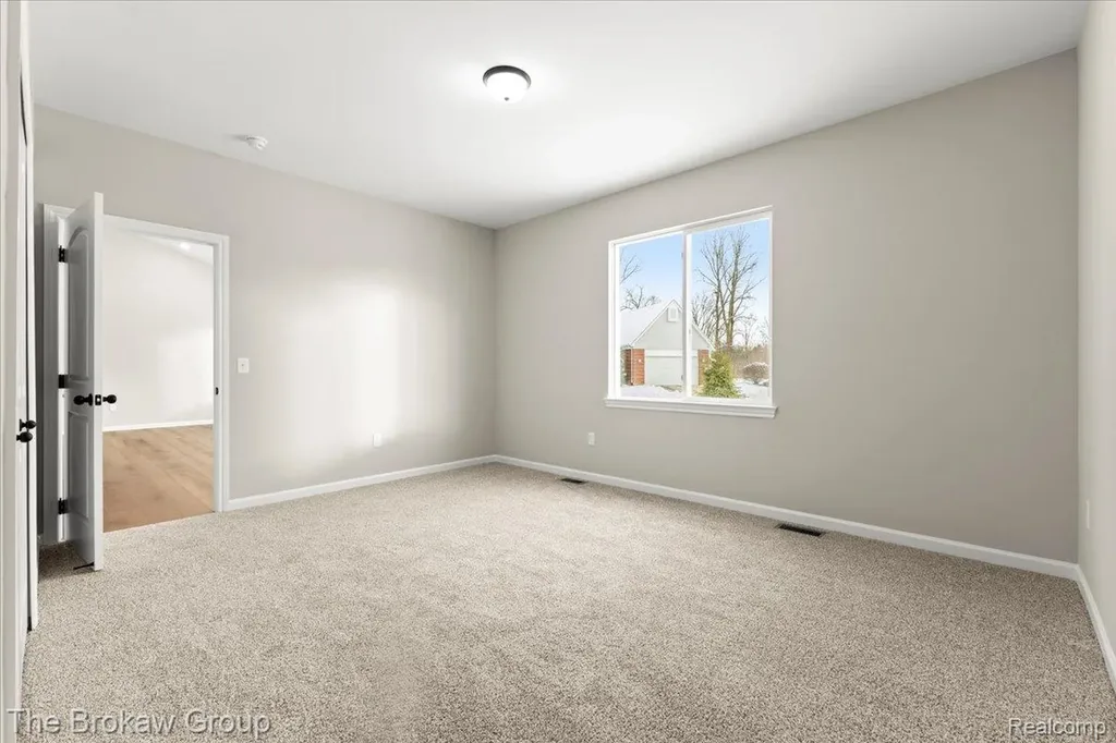 1435 Luxington Drive Lapeer City MI 48446