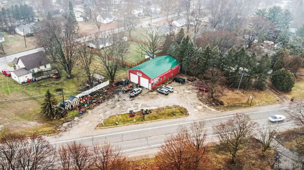 7320 E M 71 Vernon Village MI 48476