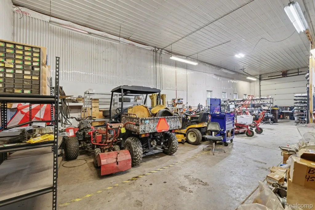 7320 E M 71 Vernon Village MI 48476