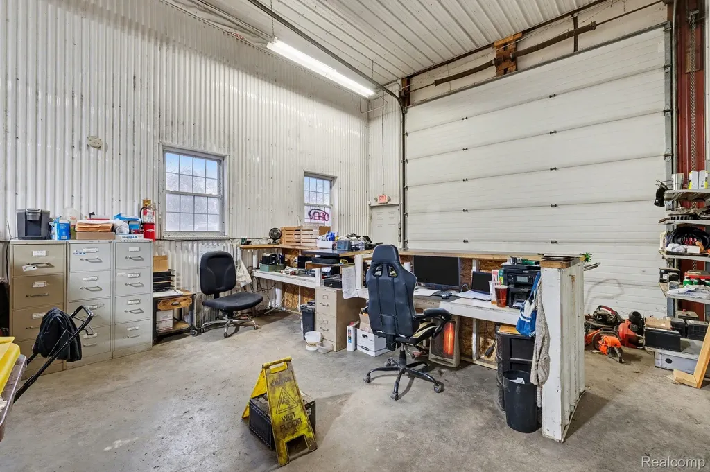 7320 E M 71 Vernon Village MI 48476