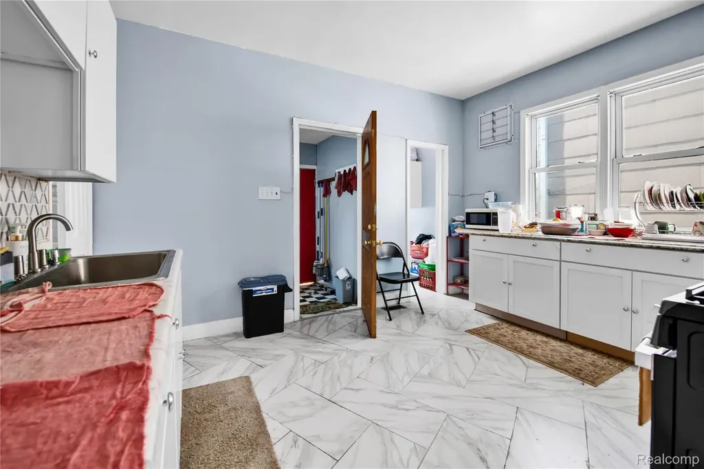 3368 Evaline Street Hamtramck City MI 48212