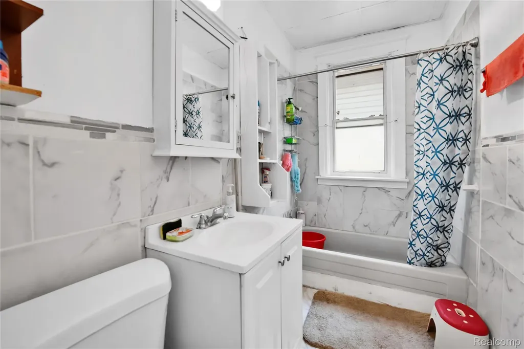 3368 Evaline Street Hamtramck City MI 48212