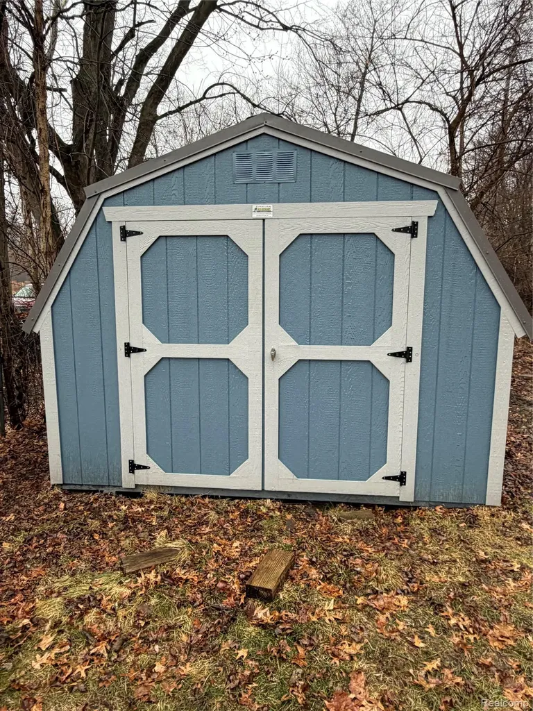 6644 Dorwood Road Bridgeport Charter Township MI 48601