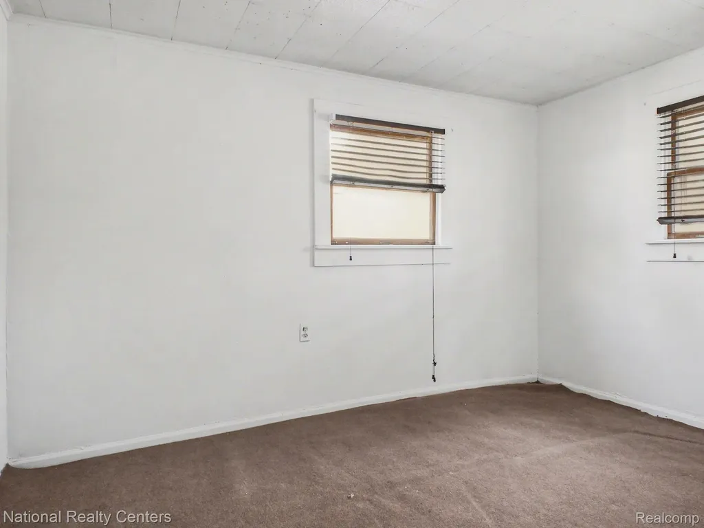 14243 Seymour Road Montrose Charter Township MI 48457