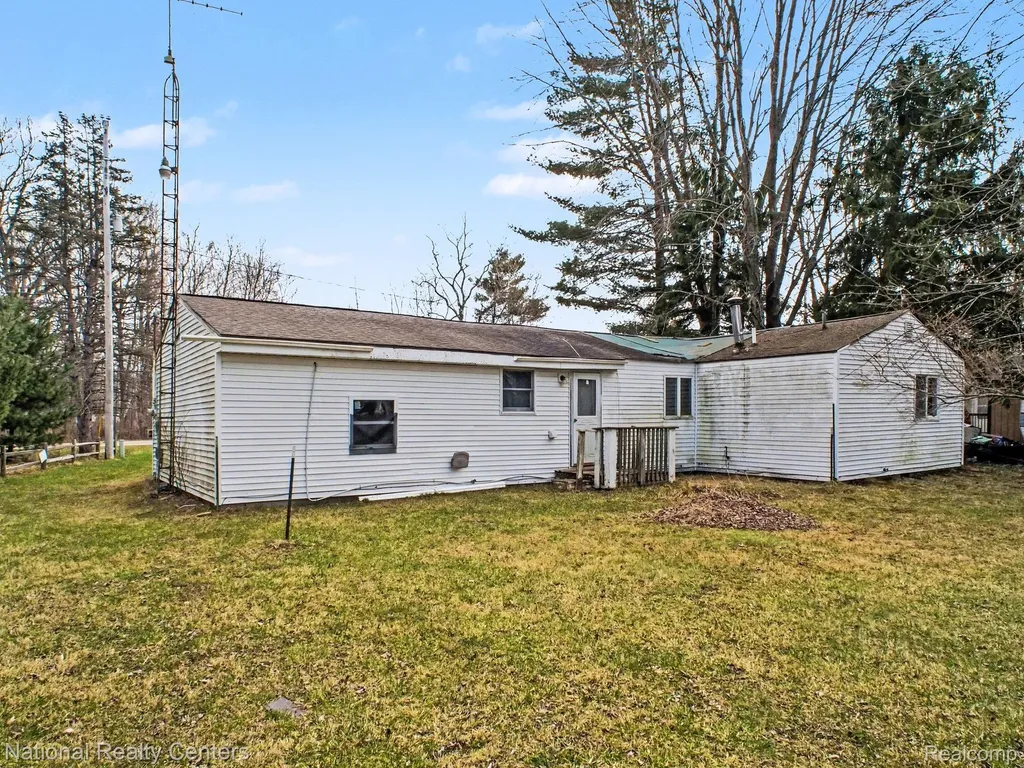 14243 Seymour Road Montrose Charter Township MI 48457