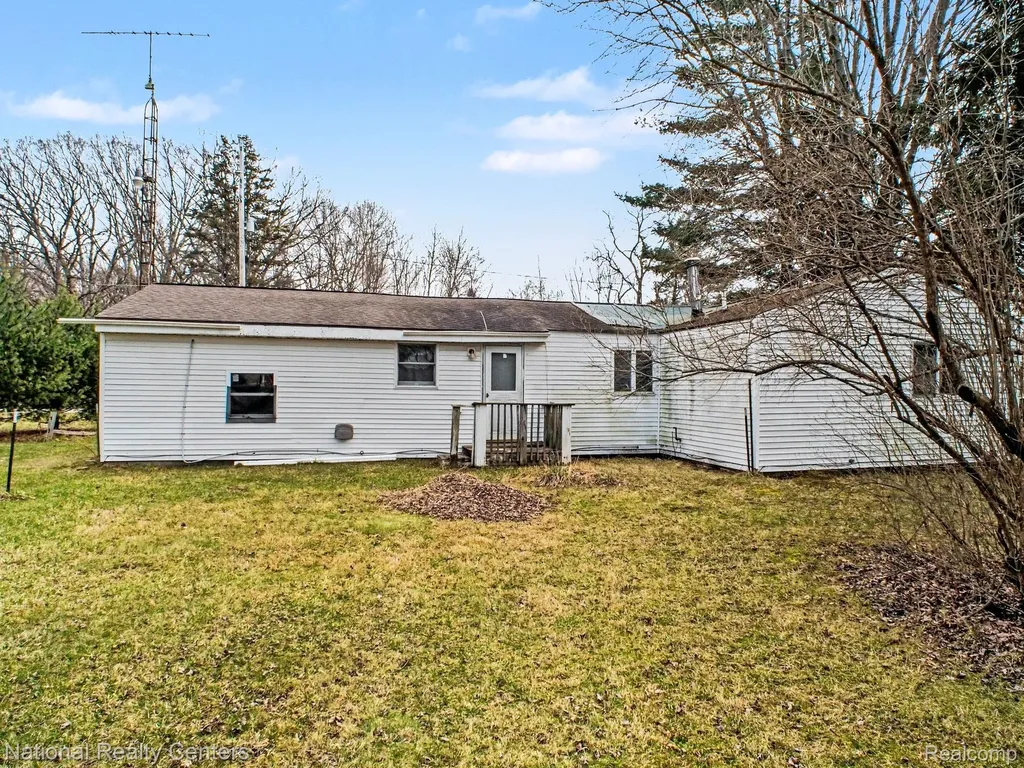 14243 Seymour Road Montrose Charter Township MI 48457