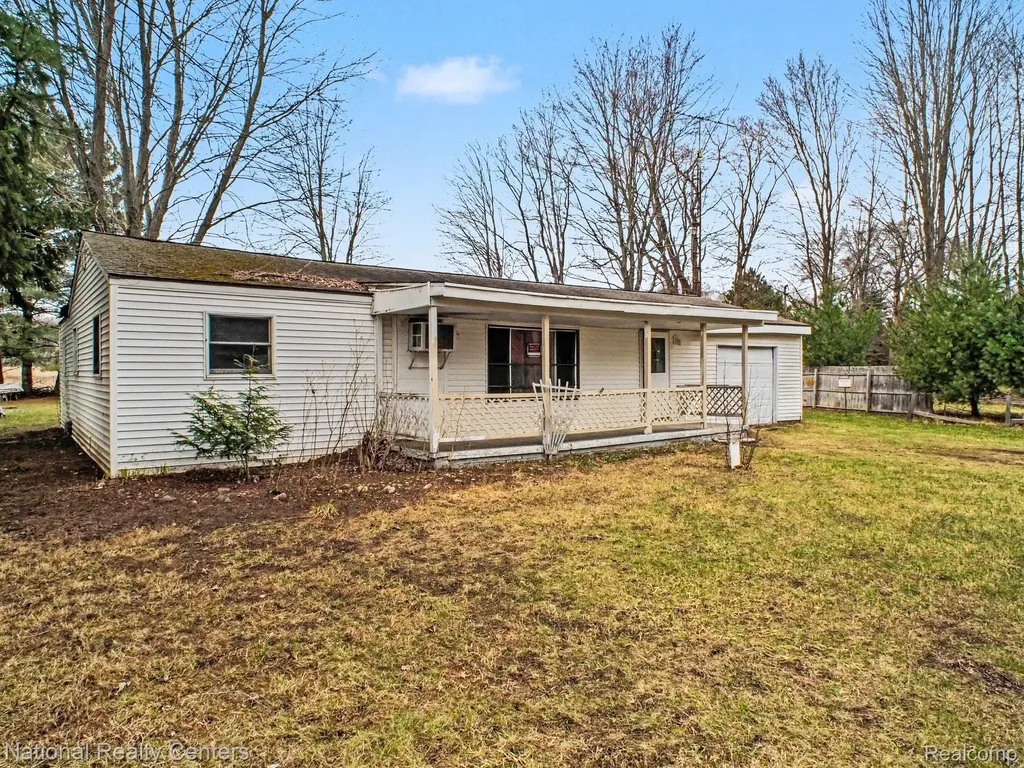 14243 Seymour Road Montrose Charter Township MI 48457