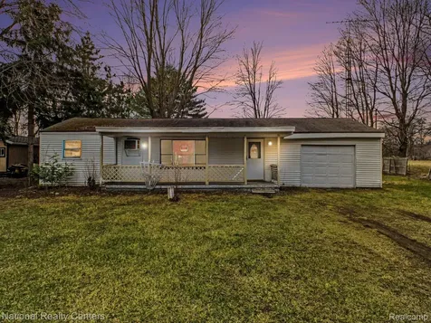 14243 Seymour Road Montrose Charter Township MI 48457