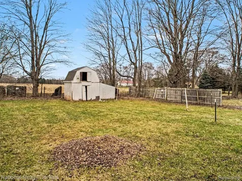 14243 Seymour Road Montrose Charter Township MI 48457