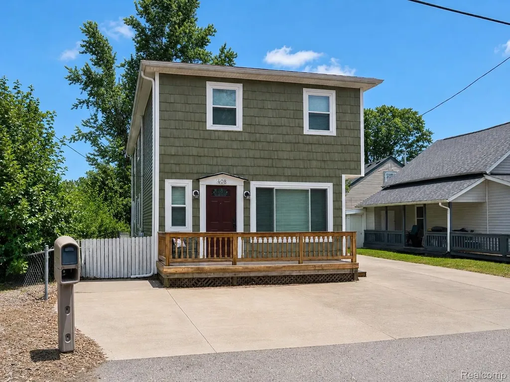 408 Conley Street Algonac City MI 48001