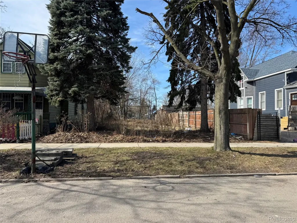 4037 Gilbert Street Detroit City MI 48210