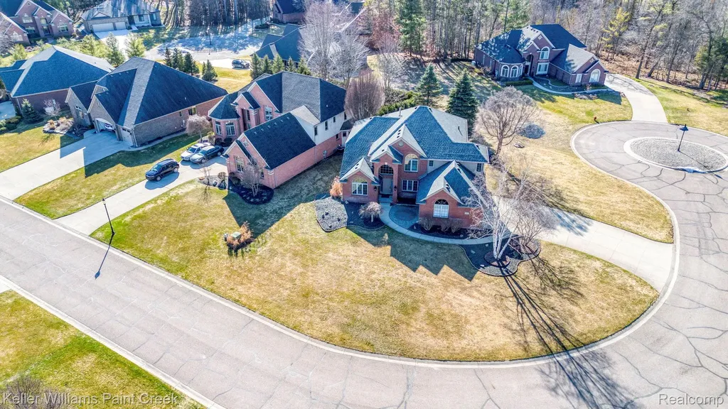 1628 Royal Birkdale Drive W Oxford Charter Township MI 48371