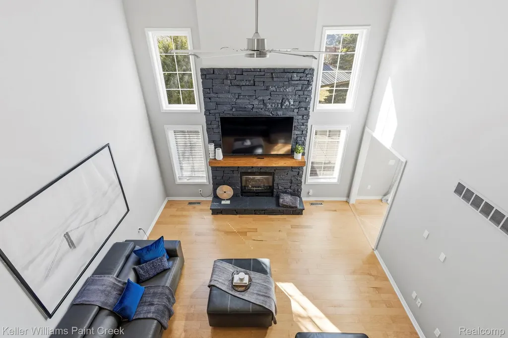 1628 Royal Birkdale Drive W Oxford Charter Township MI 48371