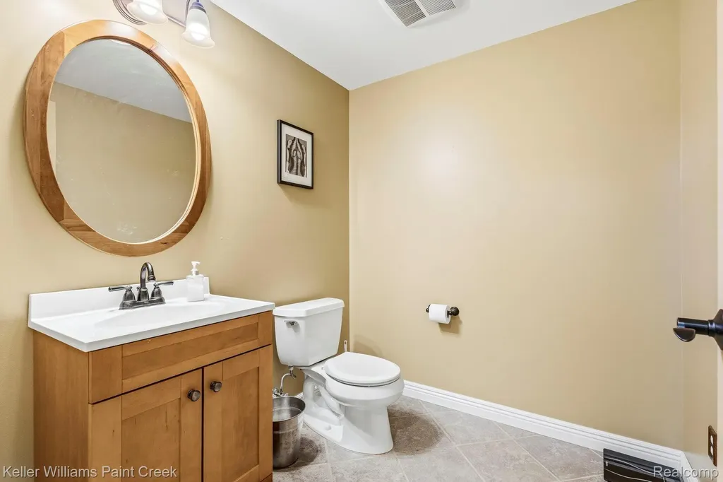 1628 Royal Birkdale Drive W Oxford Charter Township MI 48371