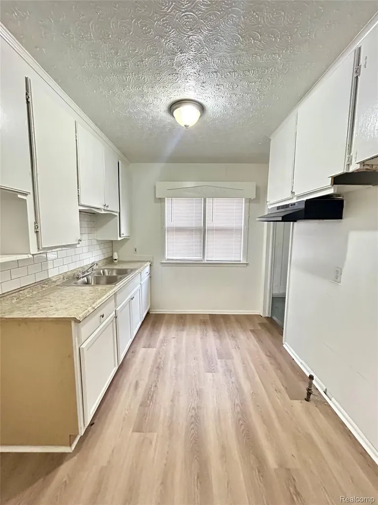 14820 Mark Twain Street Detroit City MI 48227