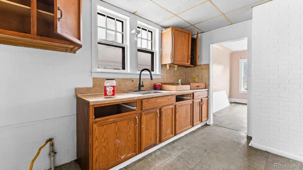 19471 Dwyer Street Detroit City MI 48234