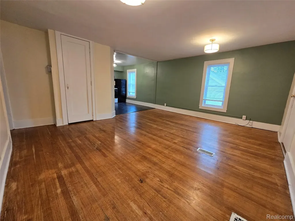 111 Ballard Street Ypsilanti City MI 48197