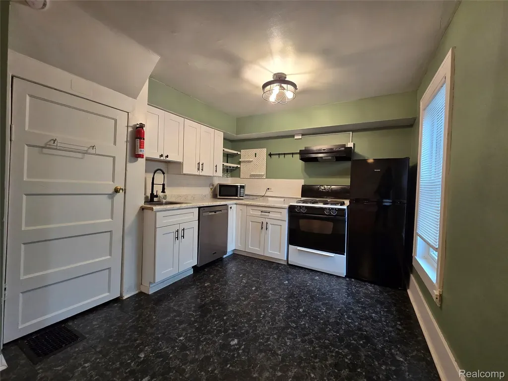 111 Ballard Street Ypsilanti City MI 48197