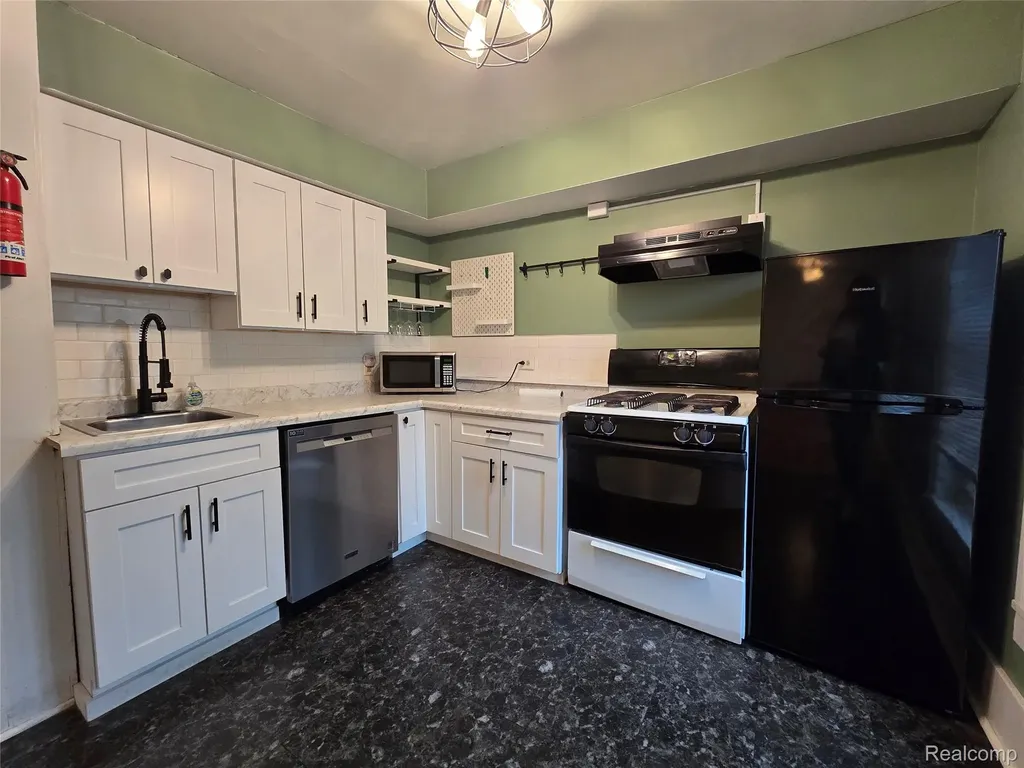 111 Ballard Street Ypsilanti City MI 48197