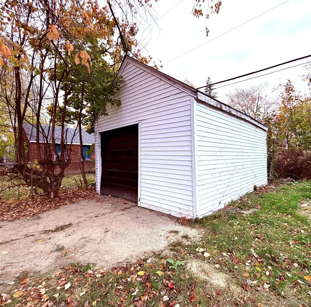 10029 Balfour Road Detroit City MI 48224