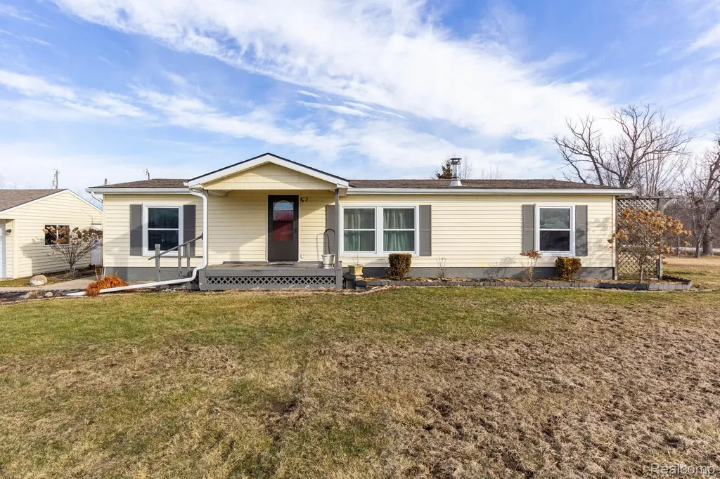 9002 Arnold Road Ira Township MI 48023
