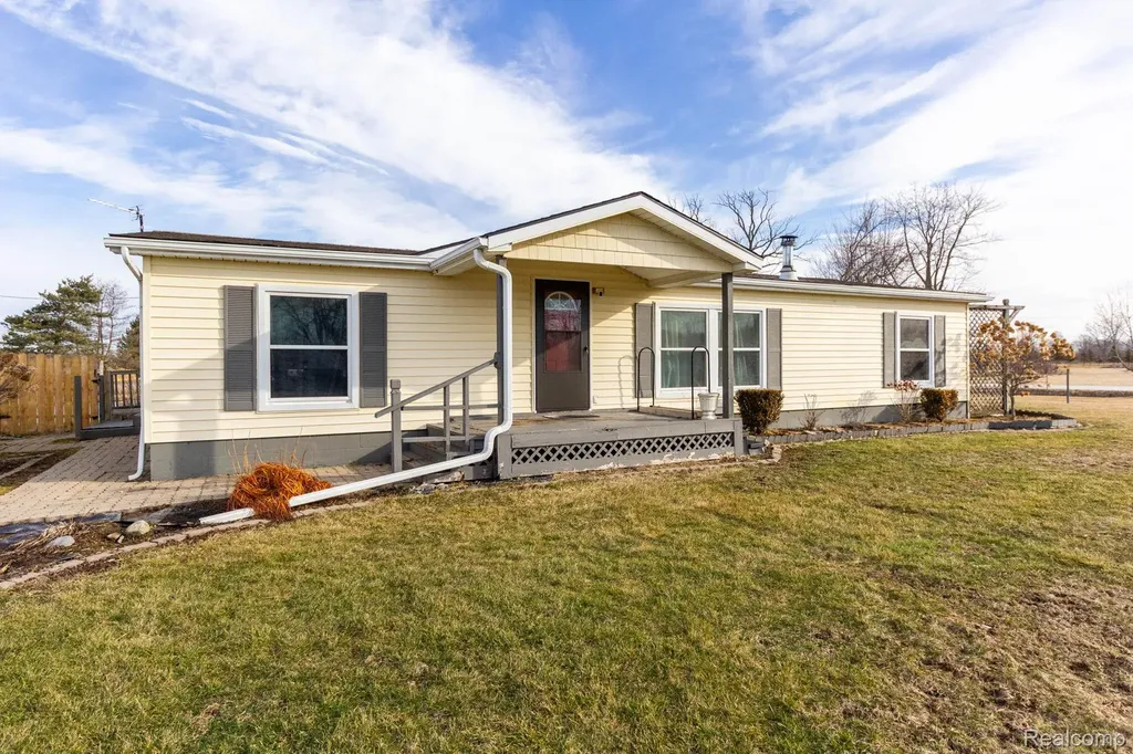9002 Arnold Road Ira Township MI 48023