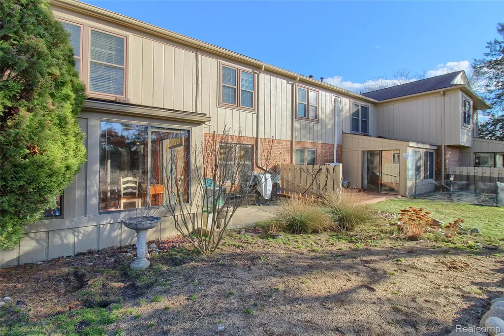 9780 Cambridge Court Cambridge Court Green Oak Township MI 48178