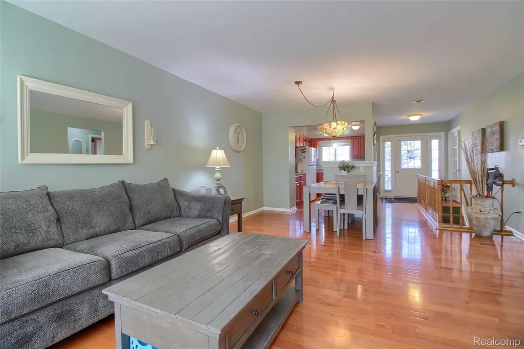 9780 Cambridge Court Cambridge Court Green Oak Township MI 48178