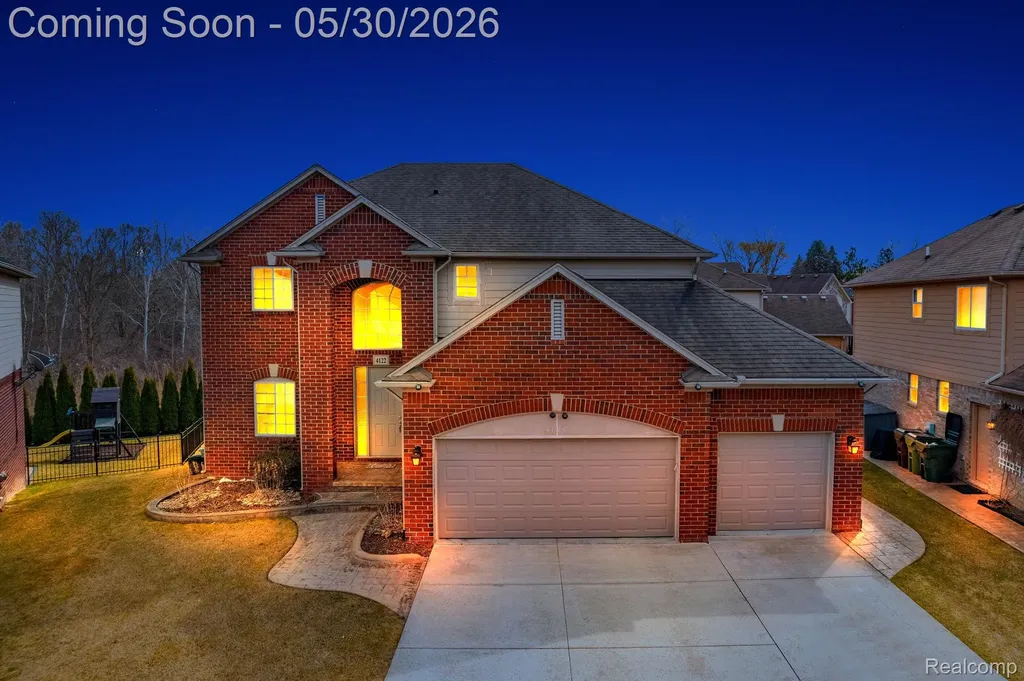 4122 Hawks Nest Road Shelby Charter Township MI 48317