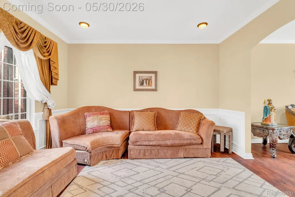4122 Hawks Nest Road Shelby Charter Township MI 48317