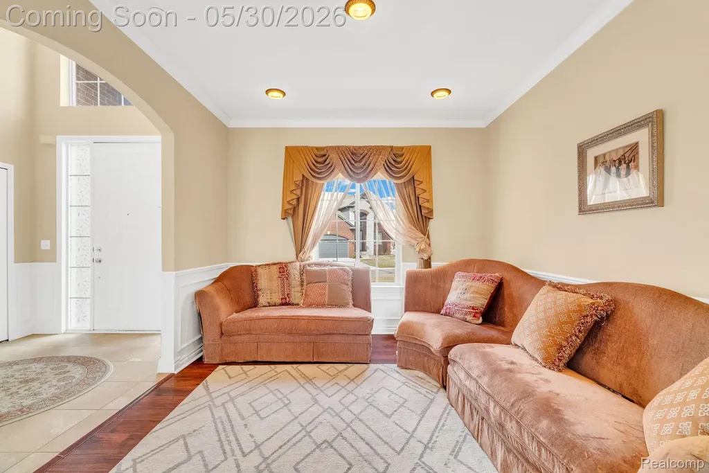 4122 Hawks Nest Road Shelby Charter Township MI 48317