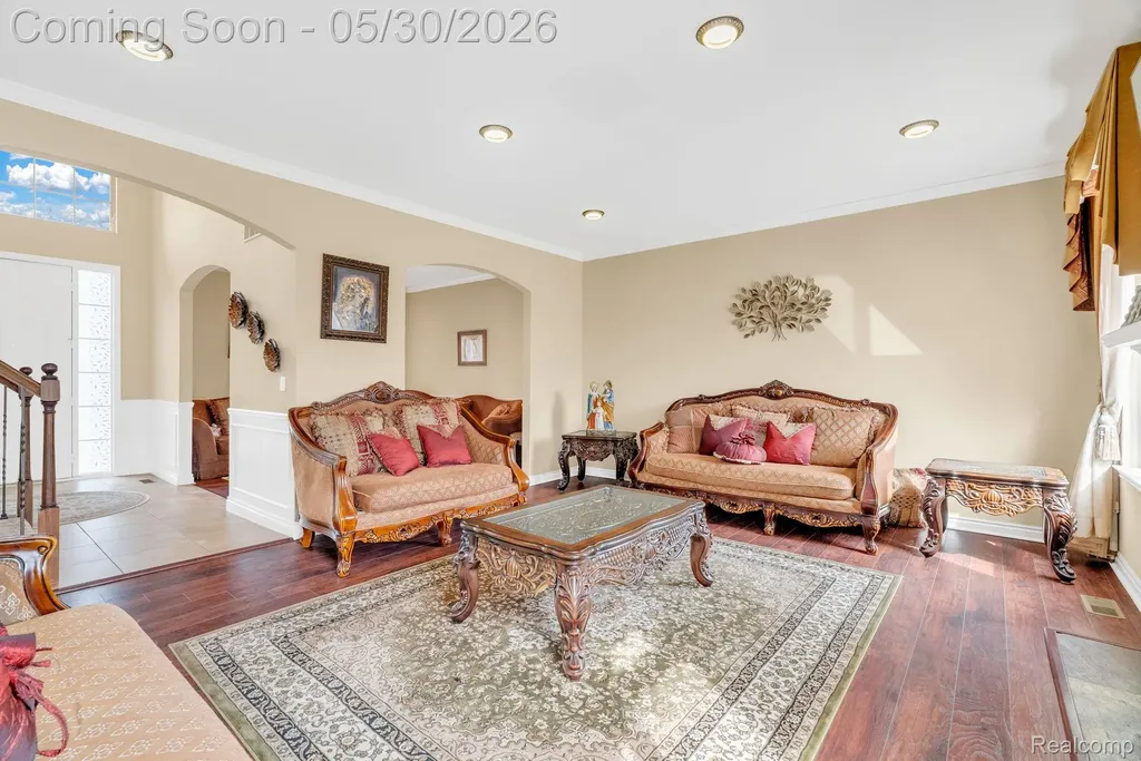 4122 Hawks Nest Road Shelby Charter Township MI 48317