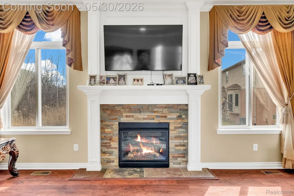 4122 Hawks Nest Road Shelby Charter Township MI 48317