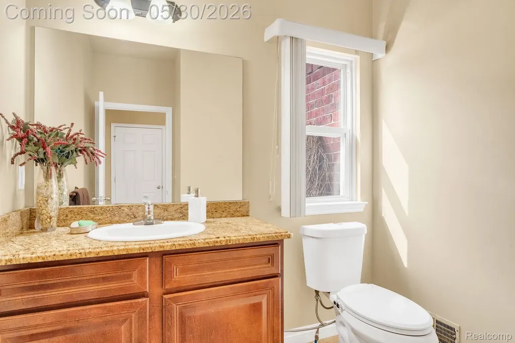 4122 Hawks Nest Road Shelby Charter Township MI 48317