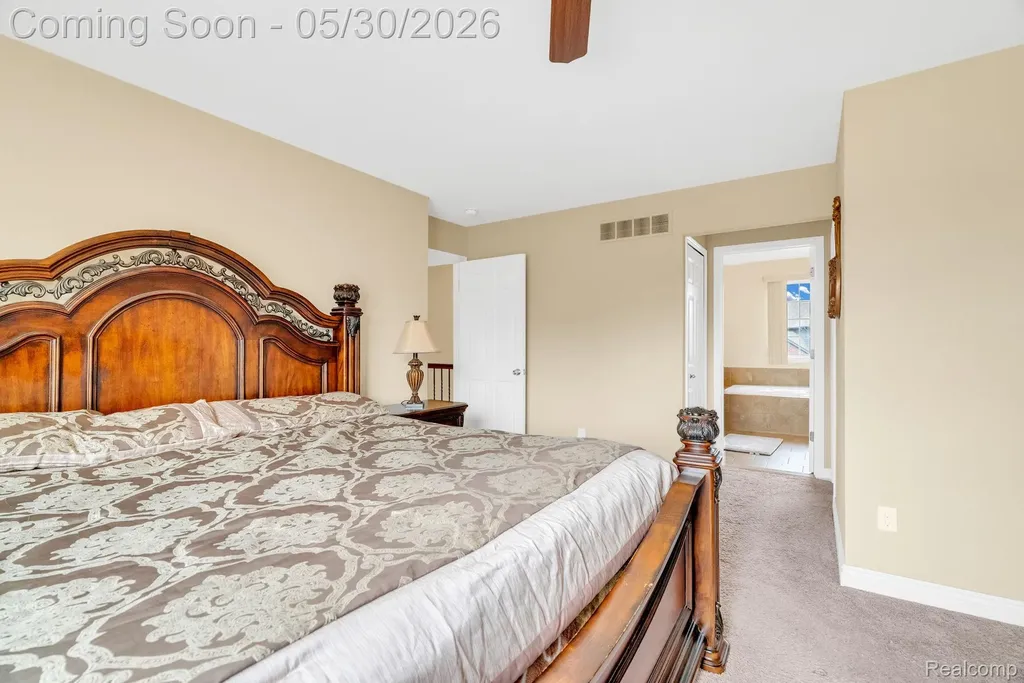 4122 Hawks Nest Road Shelby Charter Township MI 48317