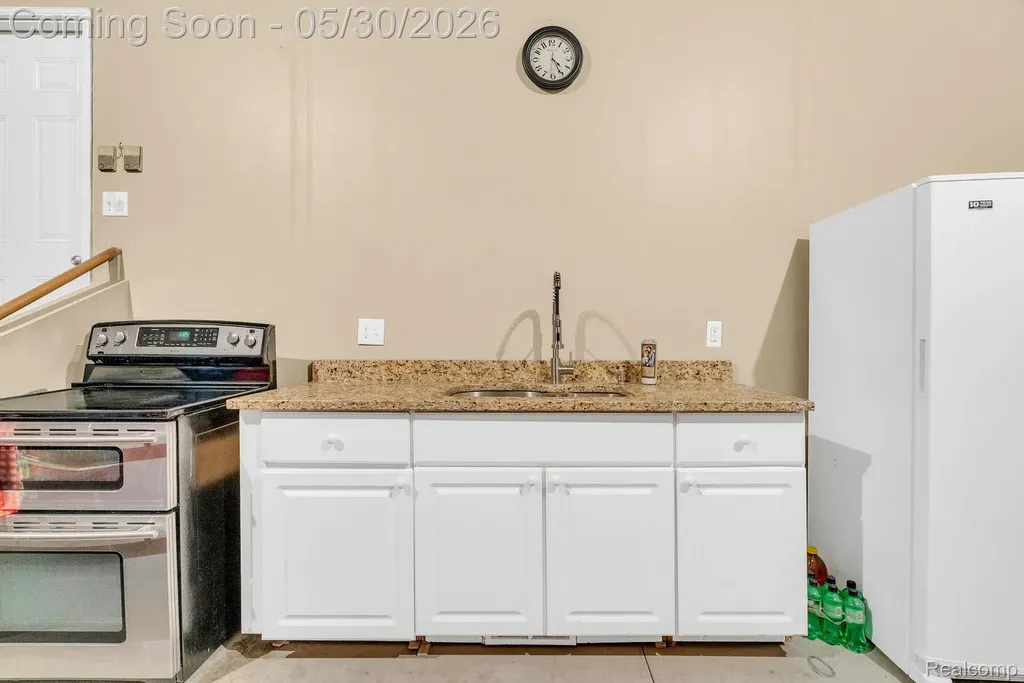 4122 Hawks Nest Road Shelby Charter Township MI 48317