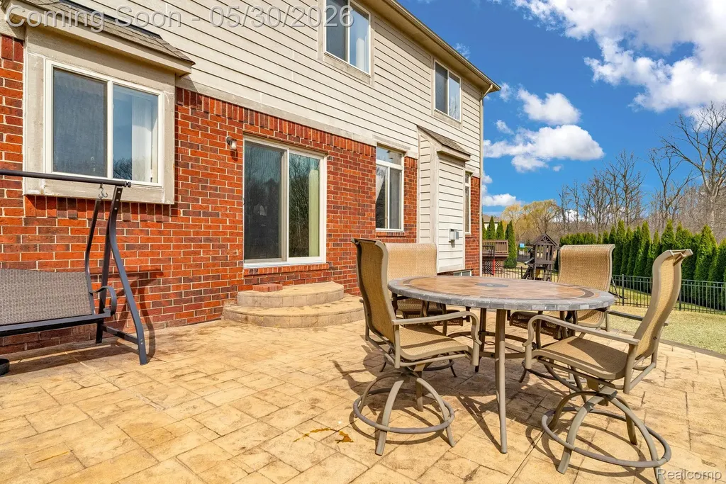 4122 Hawks Nest Road Shelby Charter Township MI 48317