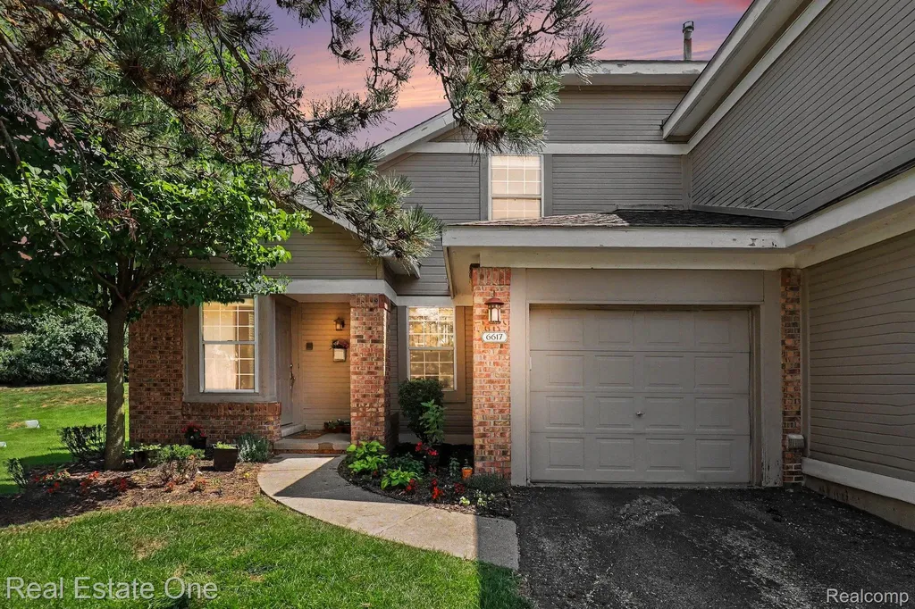 6617 Chimney Sweep West Bloomfield Charter Township MI 48322
