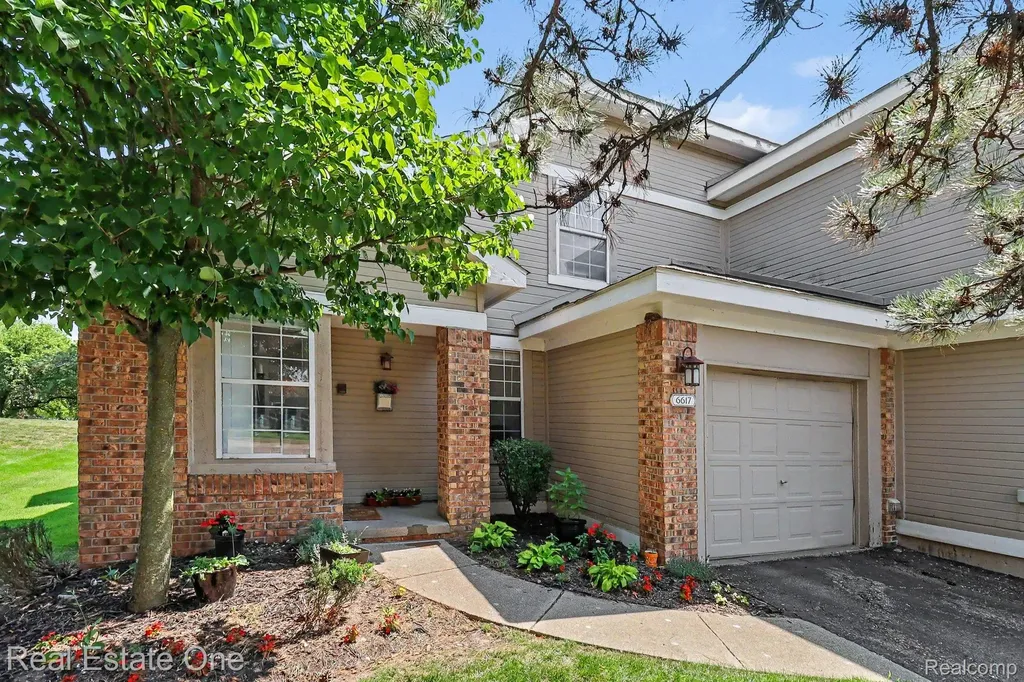 6617 Chimney Sweep West Bloomfield Charter Township MI 48322