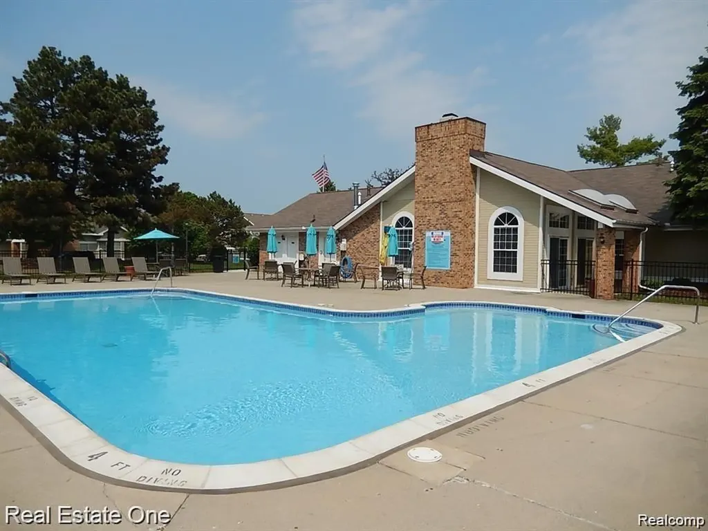 6617 Chimney Sweep West Bloomfield Charter Township MI 48322