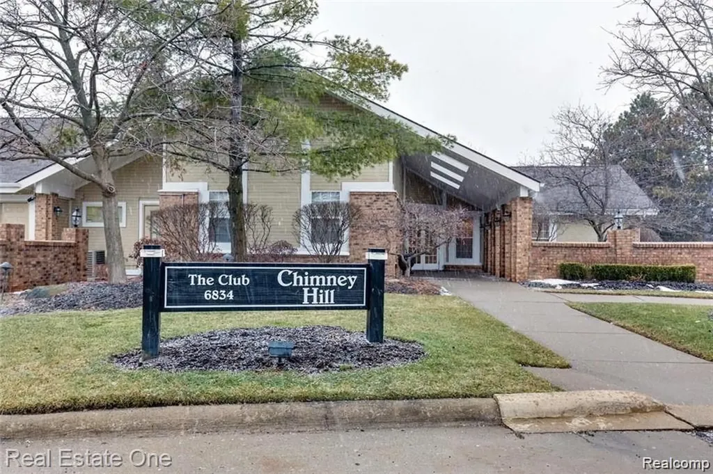 6617 Chimney Sweep West Bloomfield Charter Township MI 48322