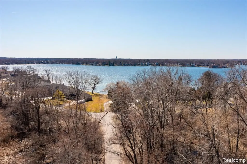 0000 Marylestone Drive West Bloomfield Charter Township MI 48324