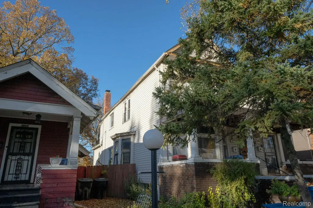 3673 Seyburn Street Detroit City MI 48214