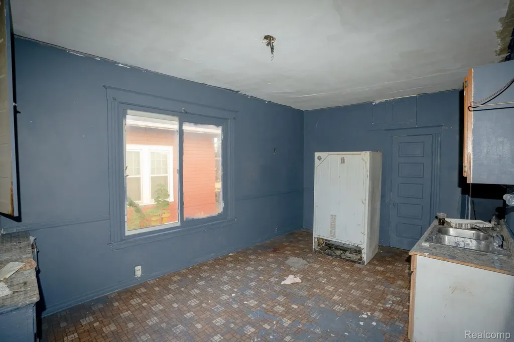 3673 Seyburn Street Detroit City MI 48214