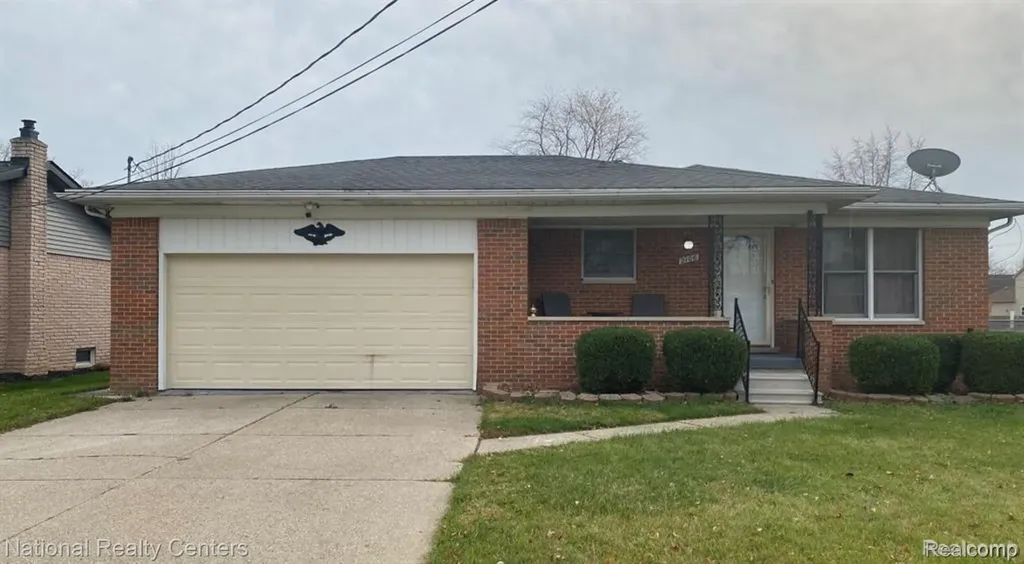 2106 Oakcrest Road Sterling Heights City MI 48310